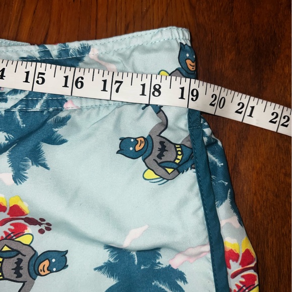 DC Originals Batman and Robin Swim Trunks Board Shorts 2XL Mesh Liner - Picture 4 of 9